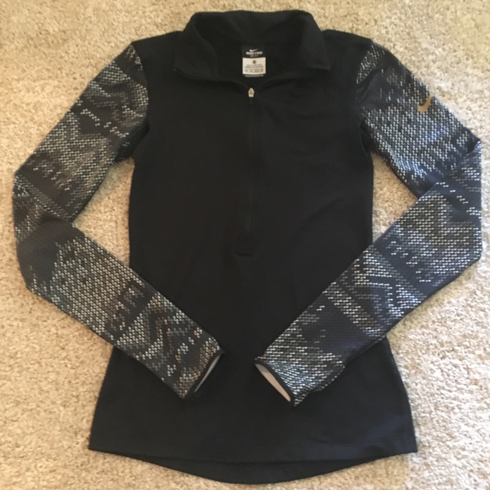 Nike pro women’s half zip pullover